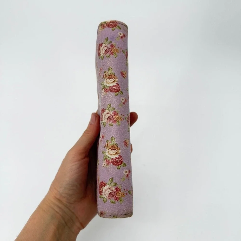 ETIAL Collection‎ Wallet Floral Print Scalloped Snap Zipper Purple Cottage Core